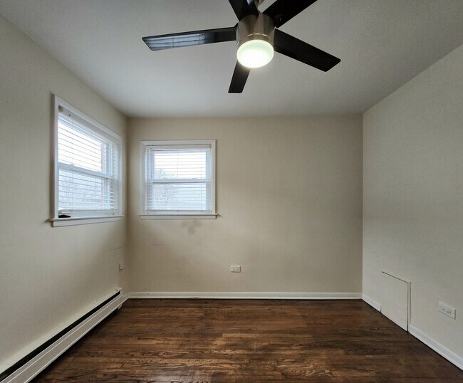 Building Photo - 4904 N Harlem Ave