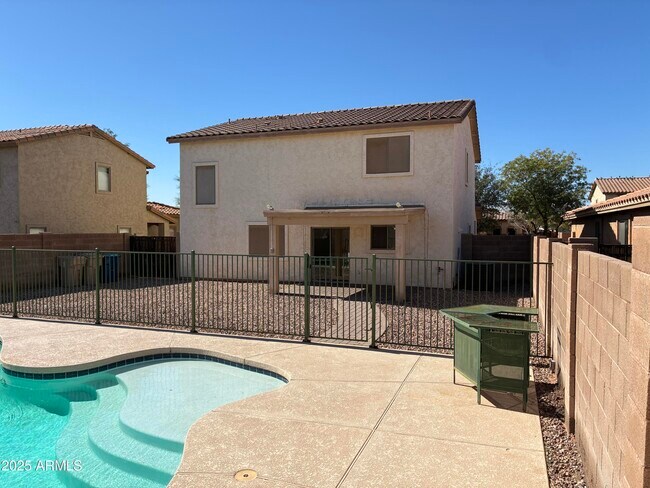 Building Photo - 7207 S Sunrise Way