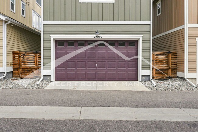 Building Photo - Charming Home with Central AC and Washer/Dryer