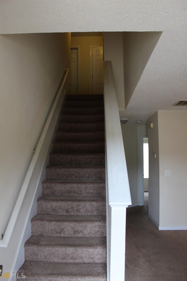 Building Photo - 6008 Creekerton Blvd