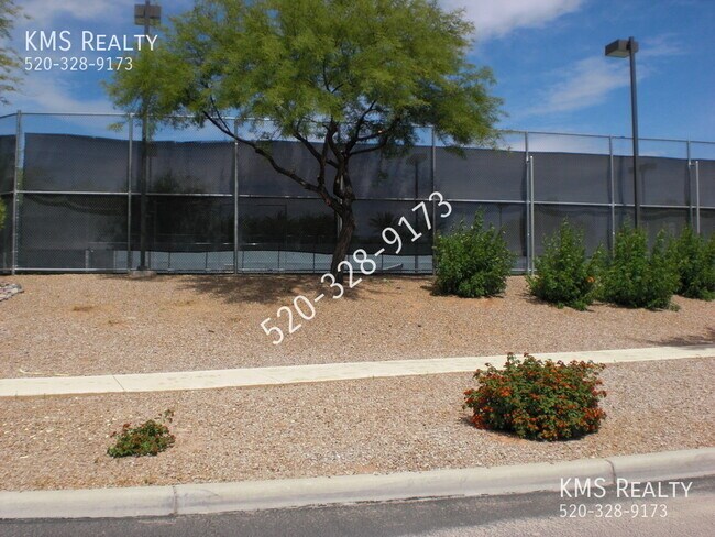 Building Photo - 14013 E Voss St