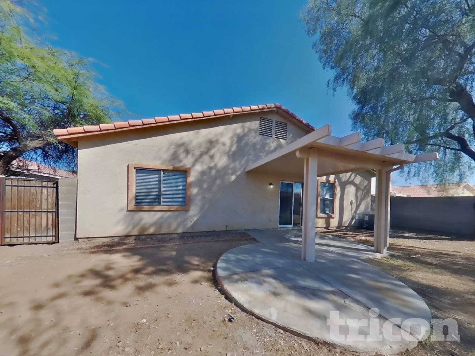 Building Photo - 6613 W Miami St