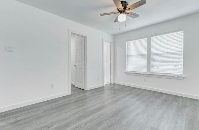Building Photo - 8218 Bigwood St