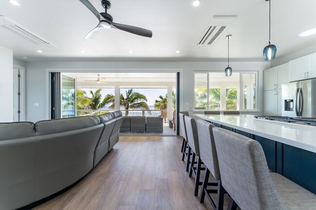 Building Photo - Furnished Luxury Ocean Front Estate in Waianae with Old Hawaii rural setting- 3 Bedrooms x 3 Bath...