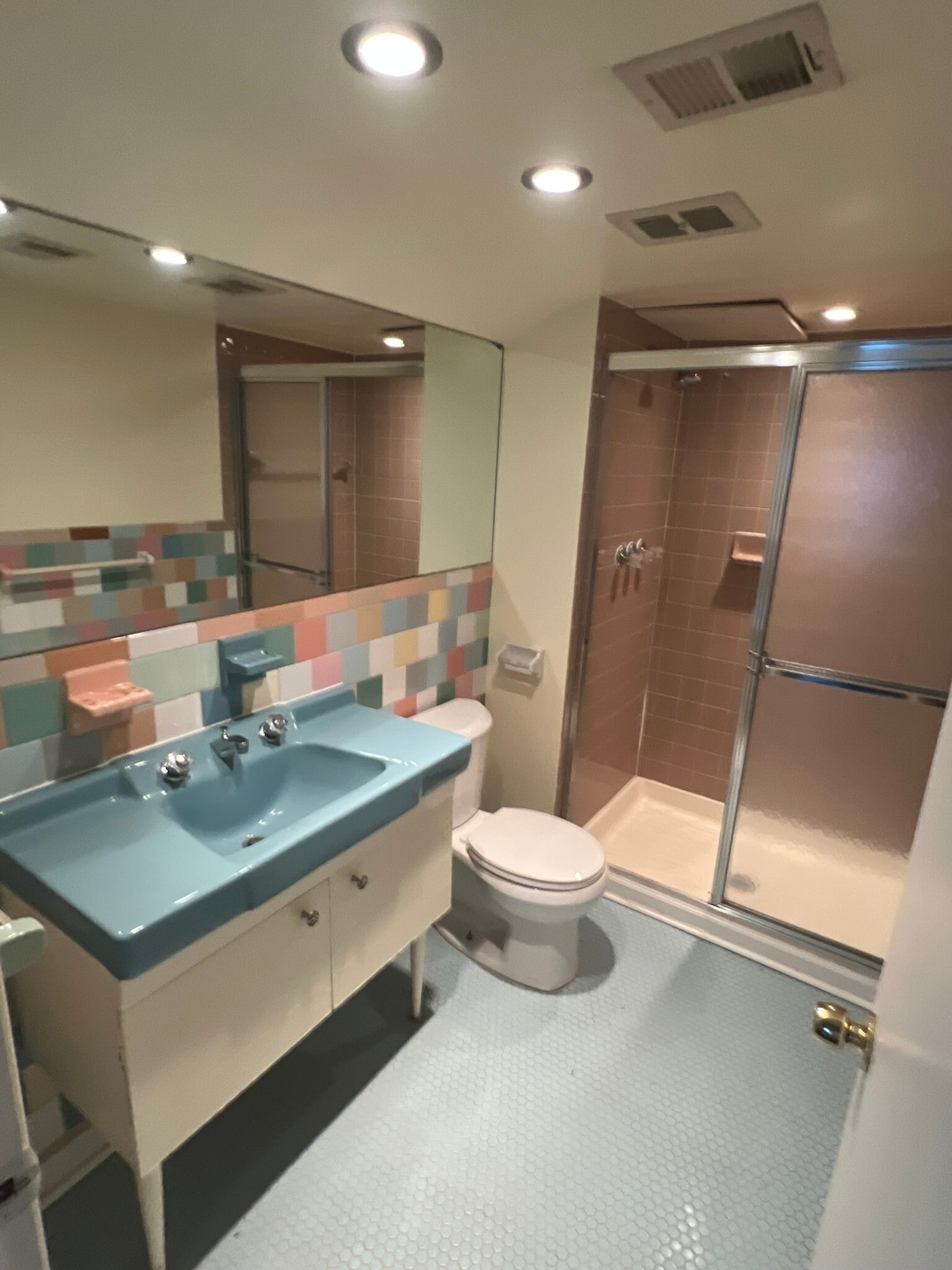 vintage bathroom - 4805 Randolph Dr