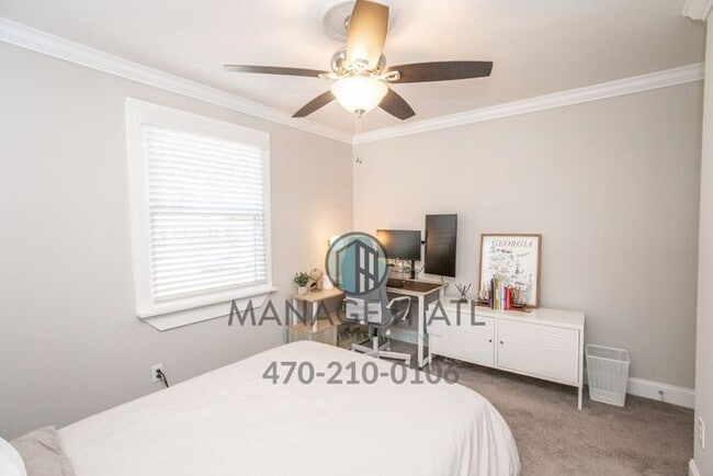 Building Photo - FULLY RENOVATED 2 Bedroom House close to I...