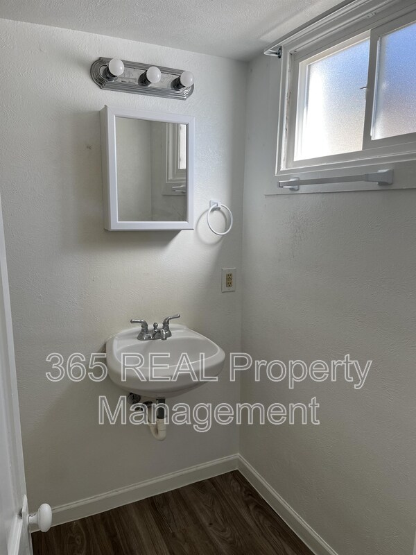 Building Photo - 2036 8th Ave