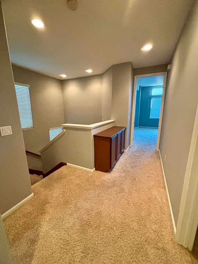 Building Photo - Beautiful Natomas 3/2.5 Home (Please Read Entire Marketing Ad for Viewings)