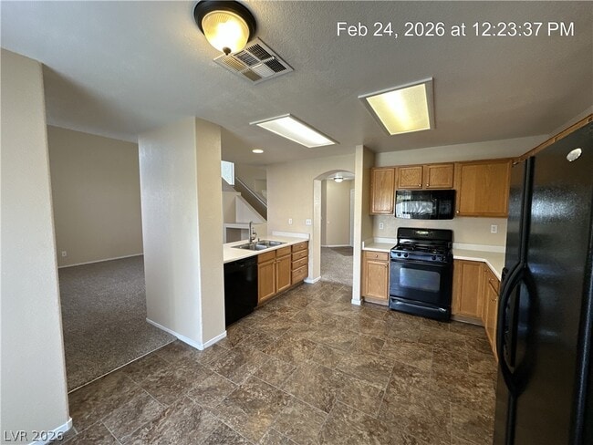 Building Photo - 7712 Sublimity Ave