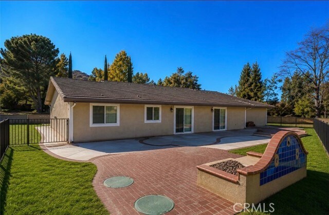Building Photo - 13445 Oak Mesa Dr