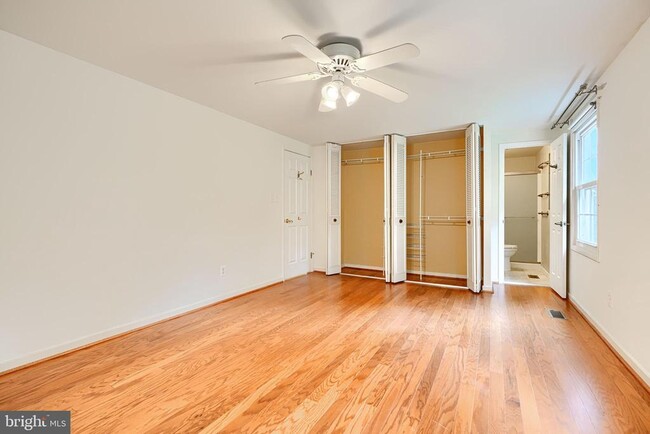 Building Photo - 1505 Westminster Ct