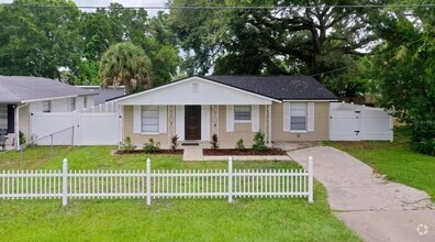 Building Photo - NEWLY RENOVATED Home For Rent in Tampa!