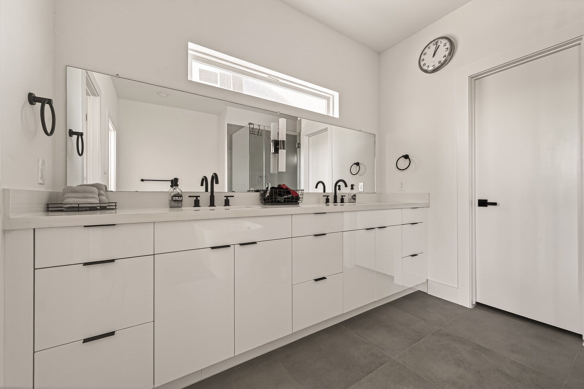 Building Photo - 21619 Colonial Meadow Creek Trl