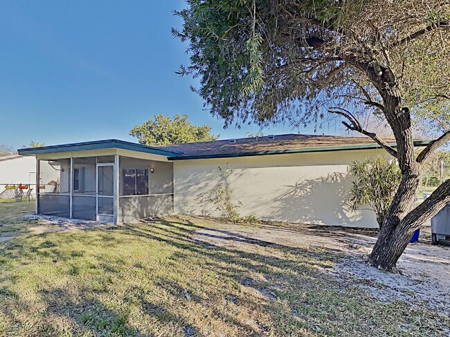 Building Photo - 9332 Southampton Pl