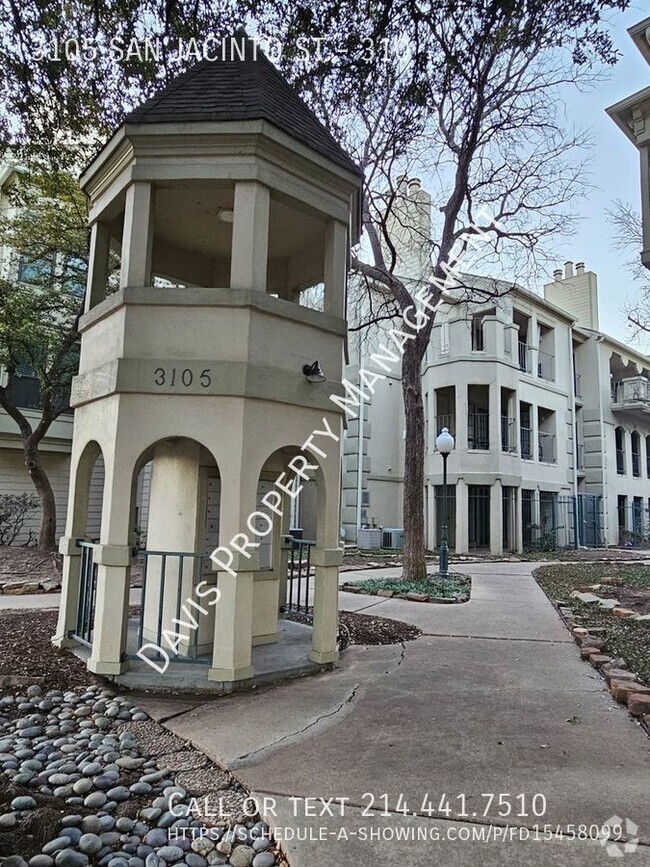 Building Photo - 3105 San Jacinto St