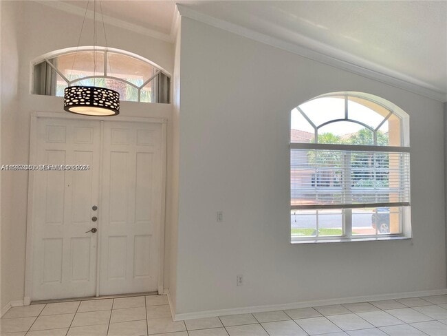 Building Photo - 15627 SW 16th Ct