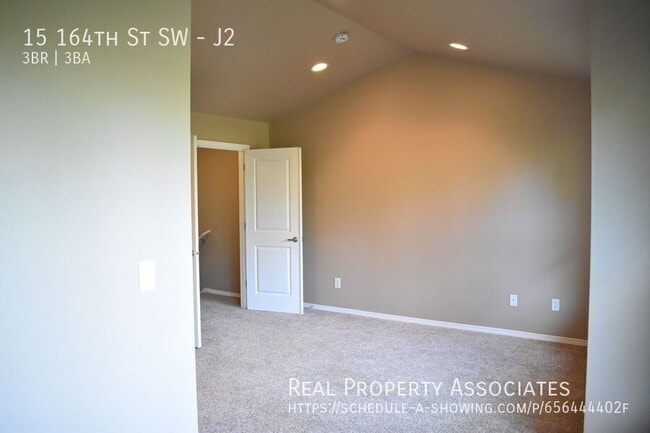 Building Photo - 15 164th St SW