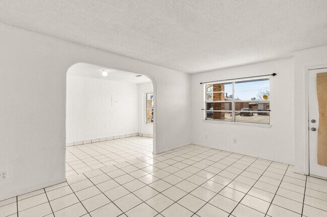 Building Photo - 11701 Henry Phipps Dr
