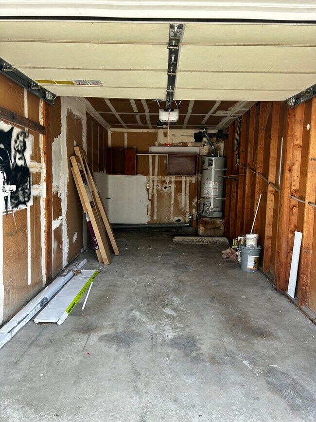 Building Photo - 3540 Christine Cir