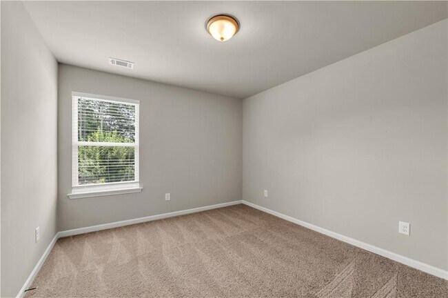 Building Photo - 1486 Fern Ridge Ln