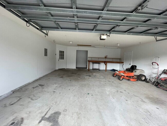 Building Photo - 3434 Festival Dr