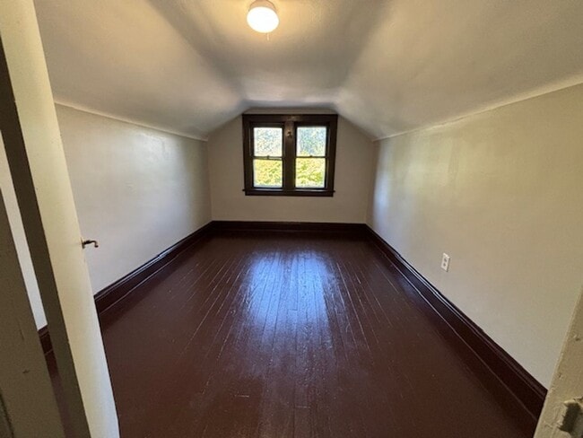 Building Photo - Classic 1928 Goodyear Heights charmer—fire...