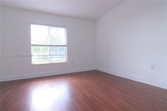 Building Photo - 4804 NW 79th Ave