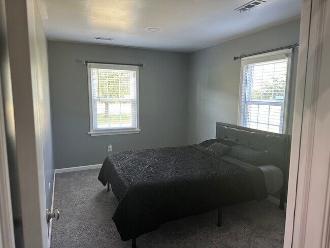 Building Photo - 9576 Maryus Rd