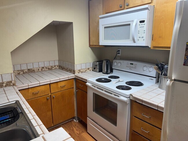 Building Photo - 2510 San Gabriel St
