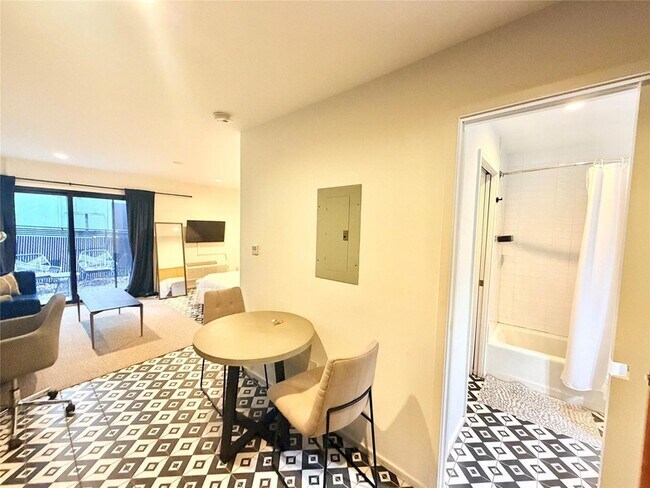 Building Photo - 201 Academy Dr