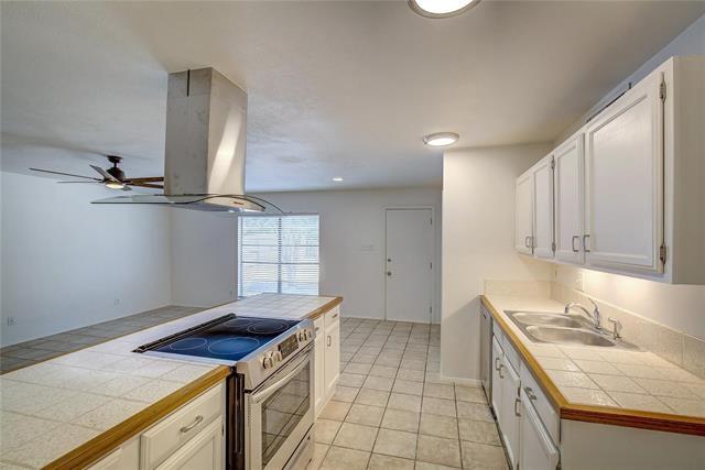 Building Photo - 125 W Way Dr