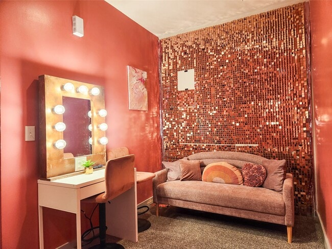 Building Photo - 5910 Shelburne St