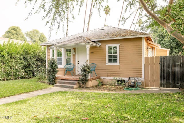 Building Photo - 900 N El Molino Ave