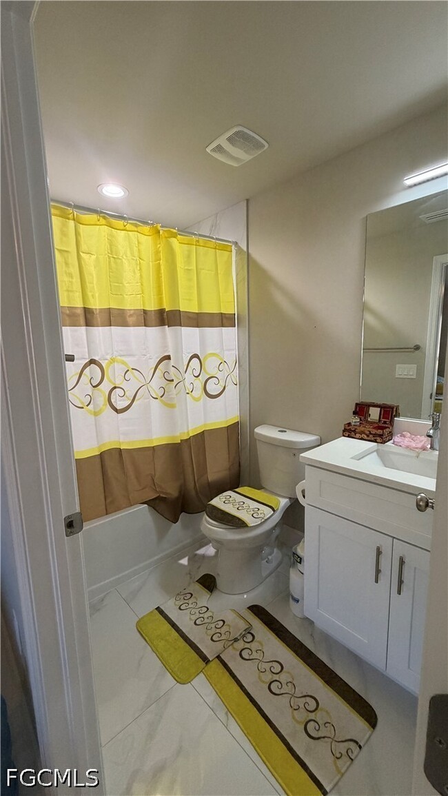 Building Photo - 3914 9th St W