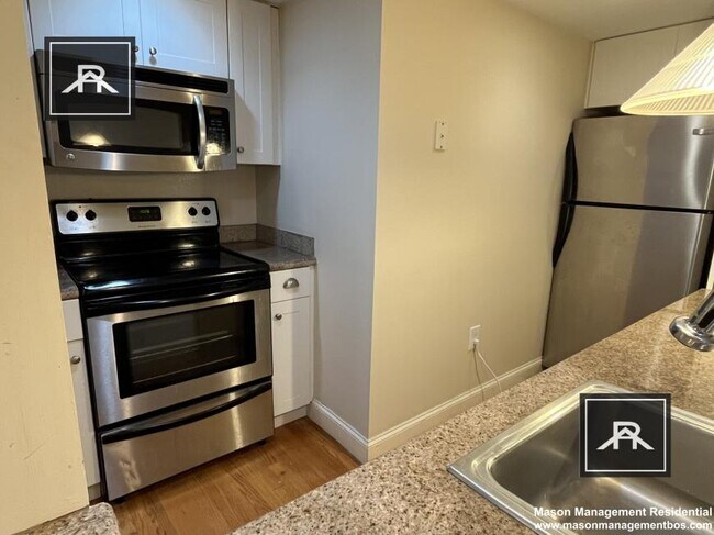 Building Photo - 1 bedroom in Brookline MA 02446
