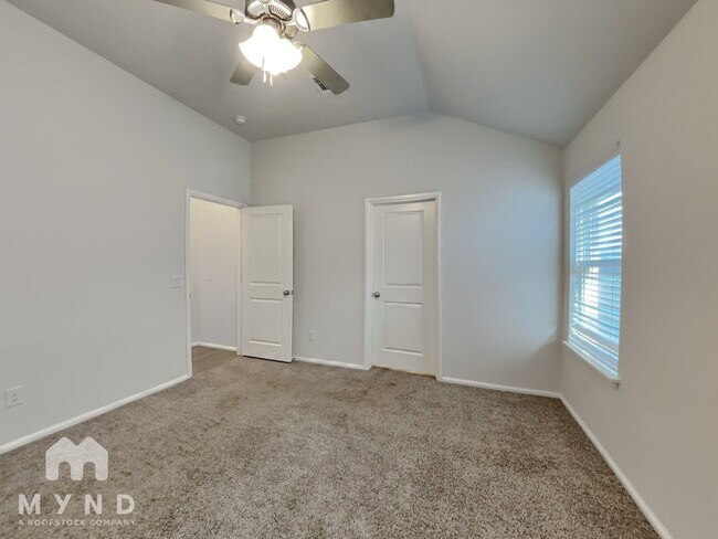 Building Photo - 10625 NW 20th St