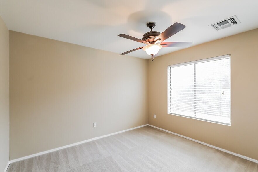 Building Photo - 12890 N Pocatella Dr