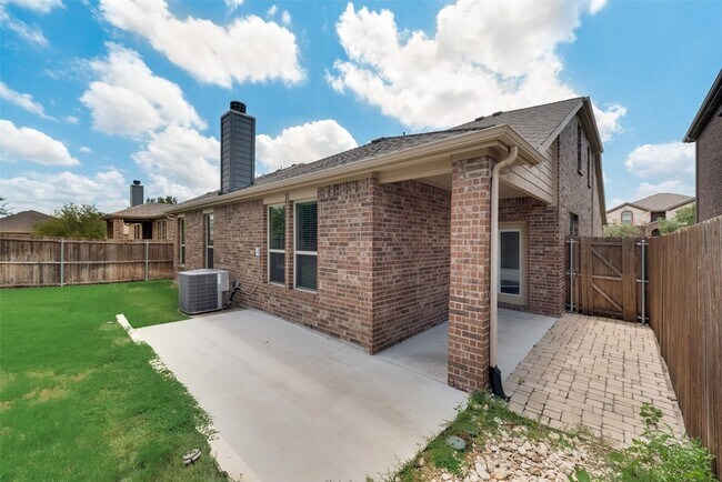 Building Photo - 5610 Stockport Drive