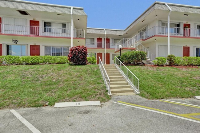 Building Photo - 3120 Cynthia Ln