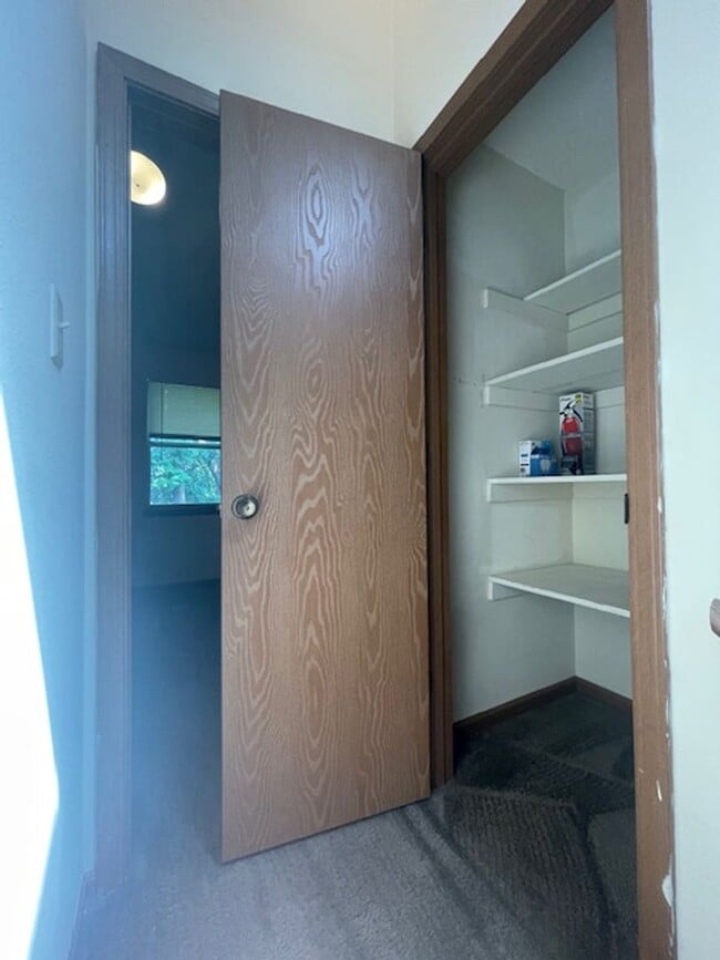 Building Photo - 3 Bedroom Townhome Close to College Avenue