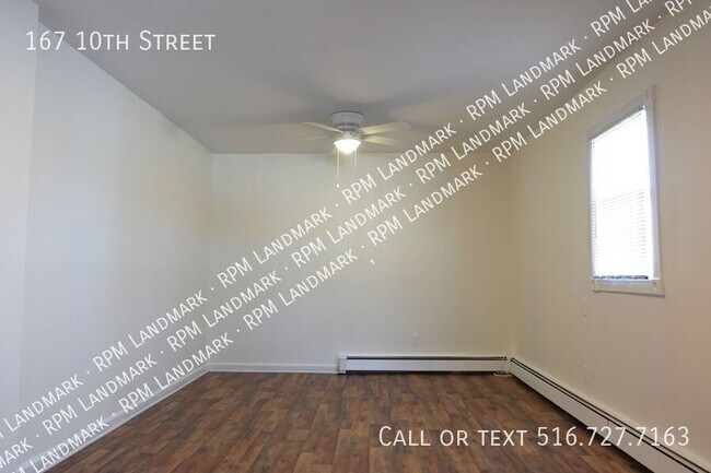 Building Photo - 167 10th St