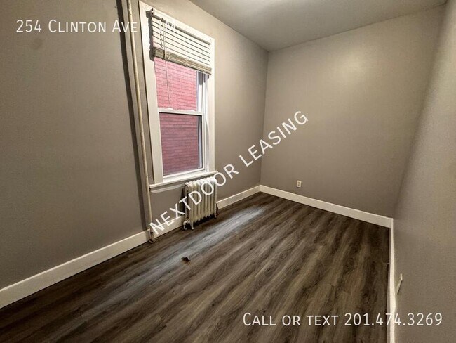 Building Photo - 254 Clinton Ave