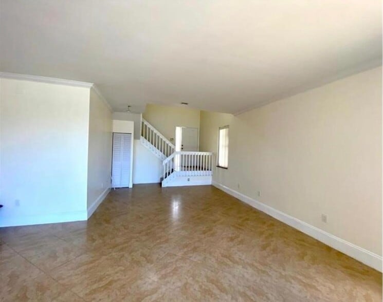 Building Photo - 599 NW 87th Ter