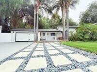 Building Photo - Luxury 3-Bedroom + Bonus Room Home in Gated Shadow Hills Community – Short & Long Term Available