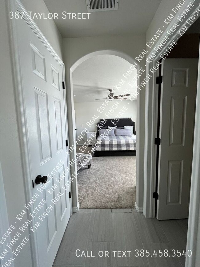 Building Photo - 387 Taylor St