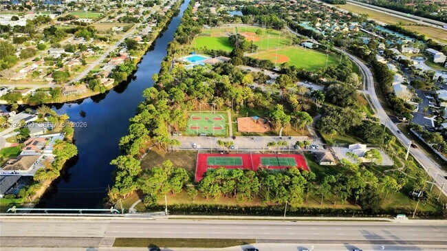 Building Photo - 1448 Churchill Cir