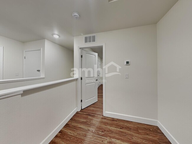 Building Photo - 6139 Schmidt St