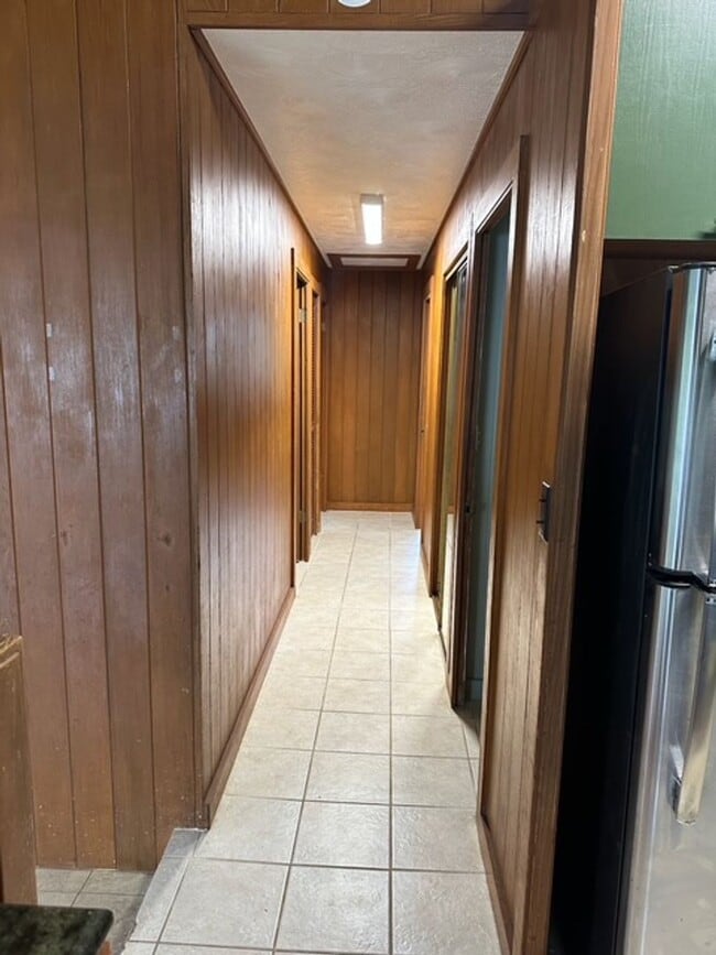 Building Photo - 655A Hinano St
