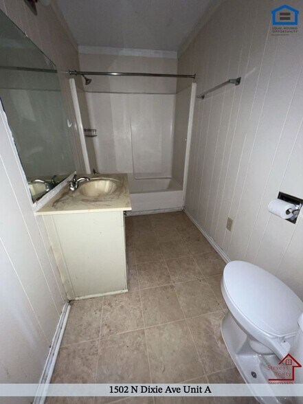 Building Photo - 1502 N Dixie Ave