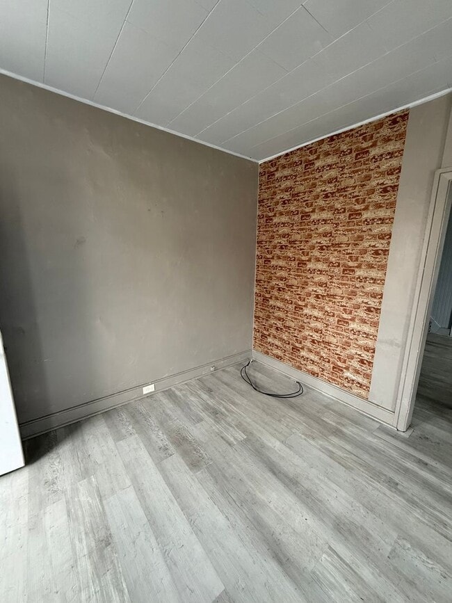Building Photo - 2 bedroom with a bonus room! Newville PA!